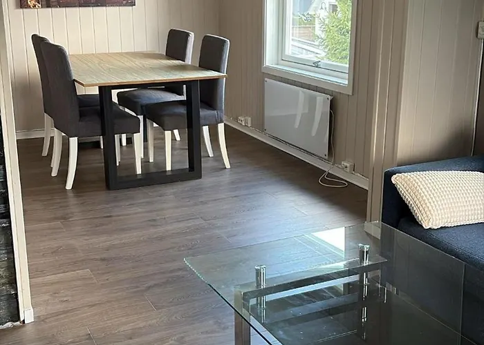 Big 2 Floors Apartment, Perfect Location And View Тромсё